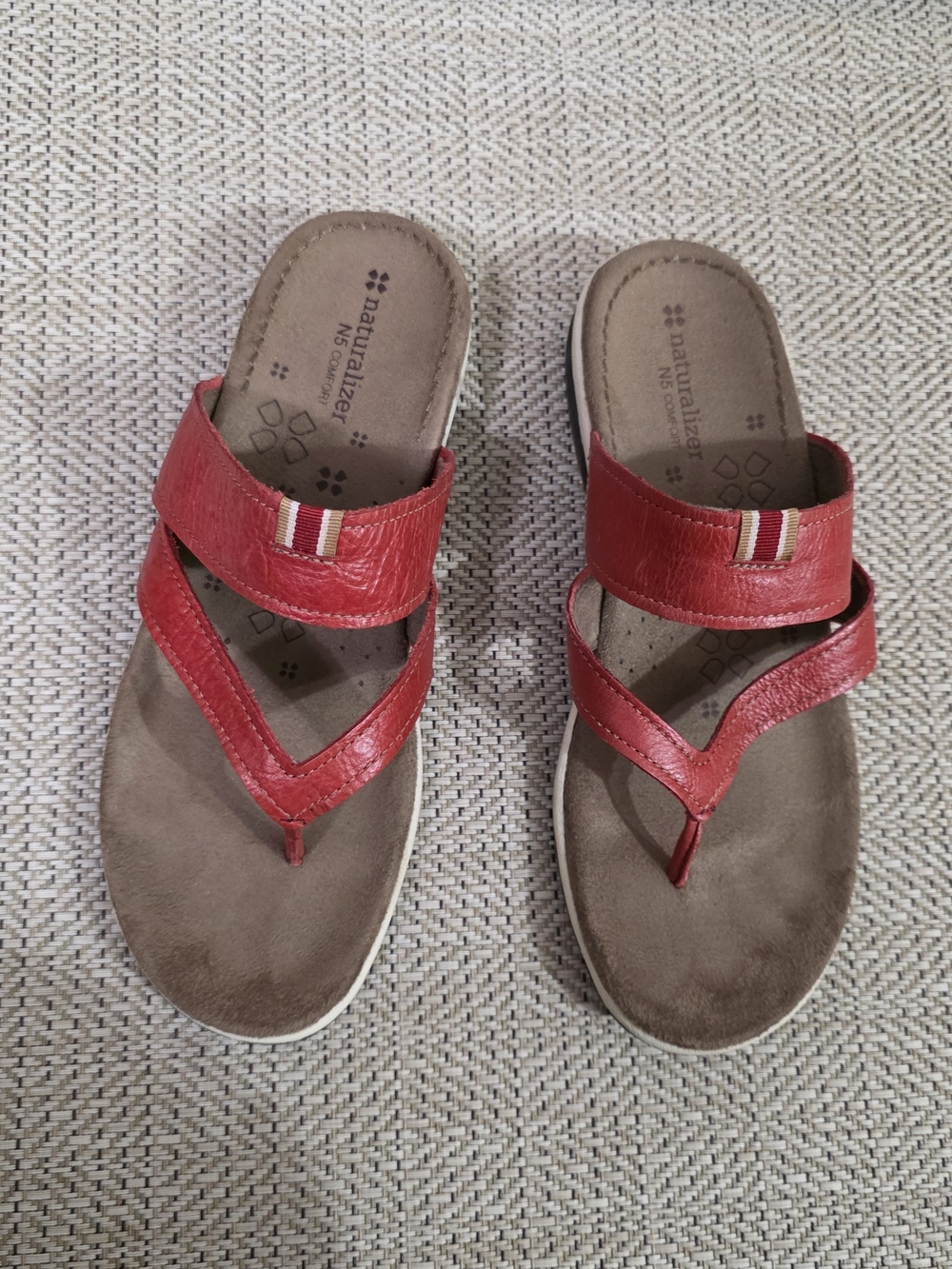 Naturalizer Red Leather Slip-On Thong Sandals